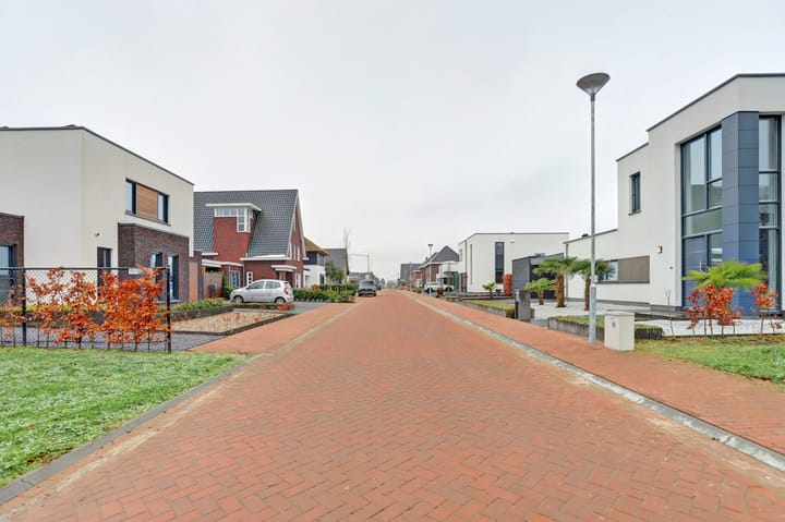 Photo 73 of Op de Lundert 2