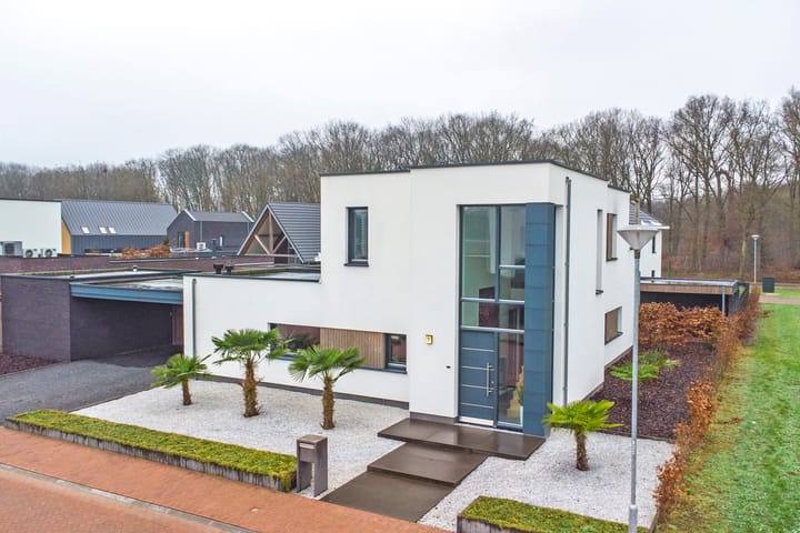 Photo 76 of Op de Lundert 2