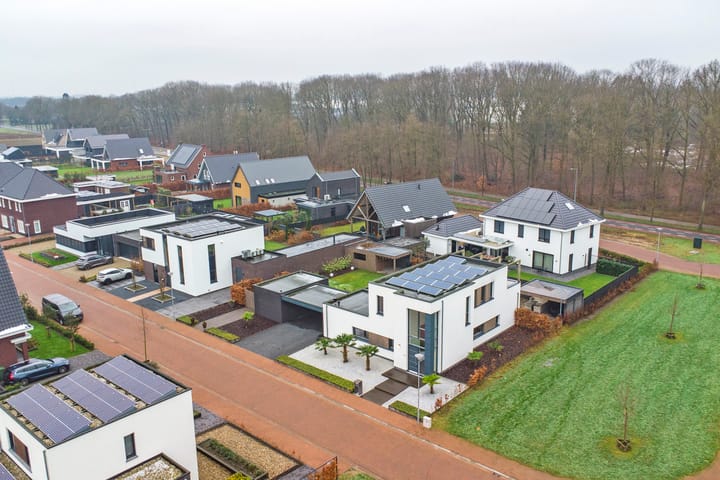 Photo 79 of Op de Lundert 2