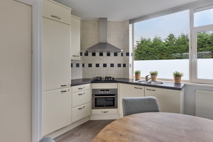 Foto 14 van Dr. de Visserstraat 4