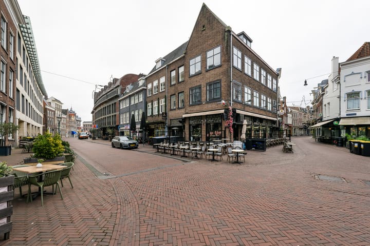 Foto 27 van Riviervismarkt 11-A