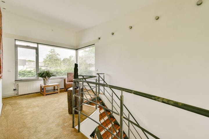 Photo 16 of Wilsonstraat 93