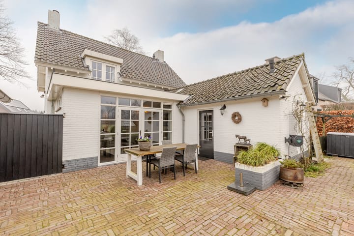 Photo 34 of Spoordonkseweg 56