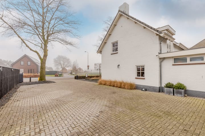 Photo 50 of Spoordonkseweg 56