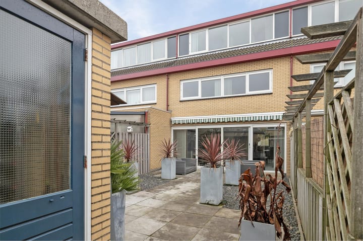 Photo 38 of Fauréstraat 7