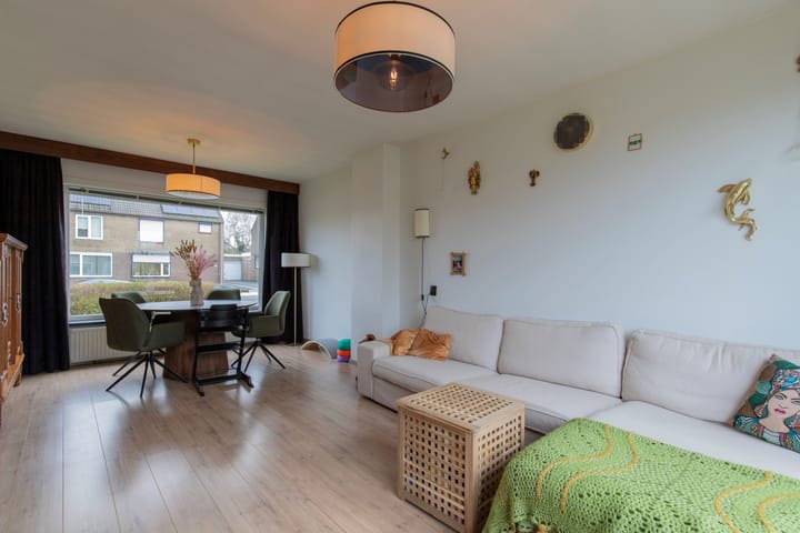 Foto 8 van Burg. Wemansstraat 21