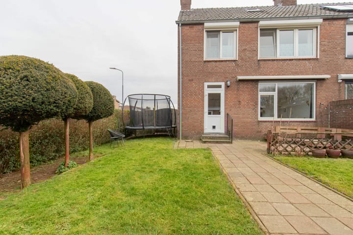 Foto 16 van Burg. Wemansstraat 21