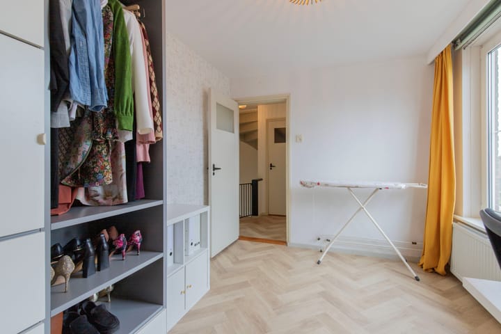 Foto 24 van Burg. Wemansstraat 21