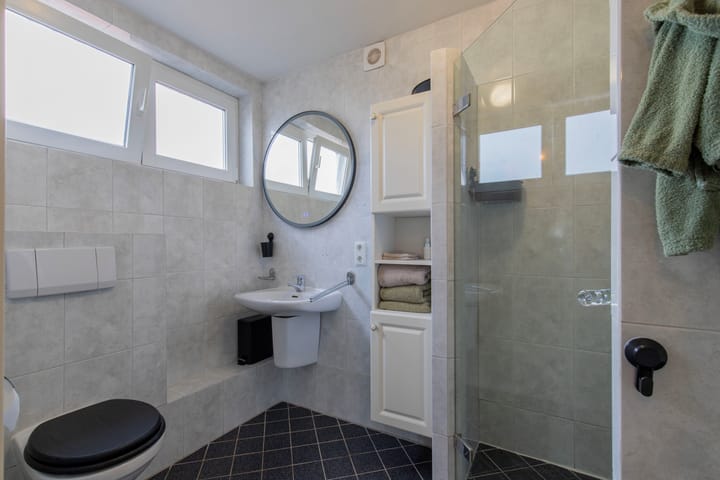 Foto 25 van Burg. Wemansstraat 21