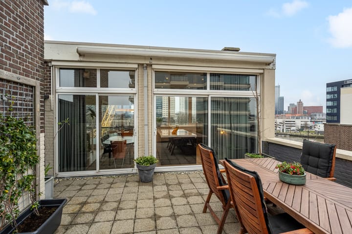 Foto 42 van Schiedamsedijk 76-E