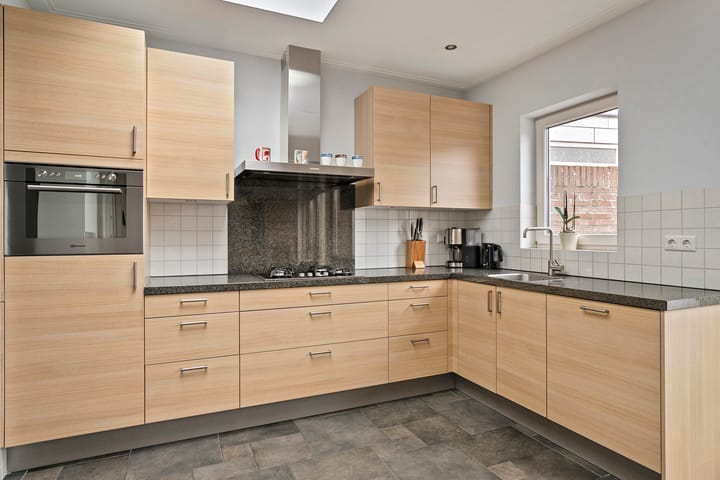 Foto 2 van de Hoeven 15