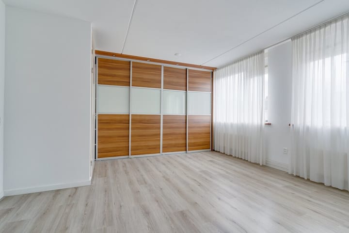 Photo 5 of Van Lingelaan 92