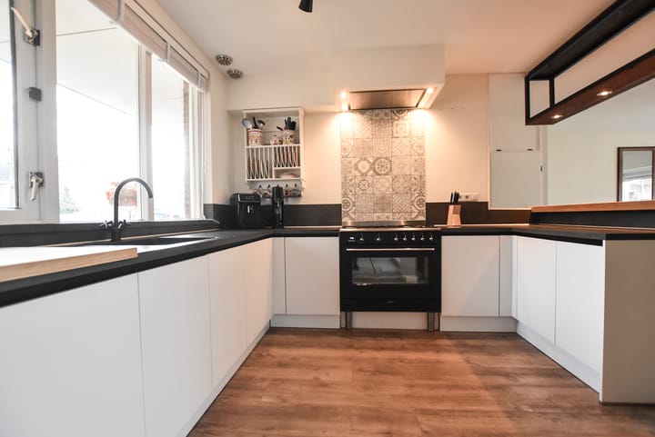 Foto 6 van Botter 32 52