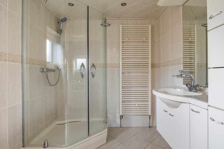 Foto 20 van Irenestraat 9