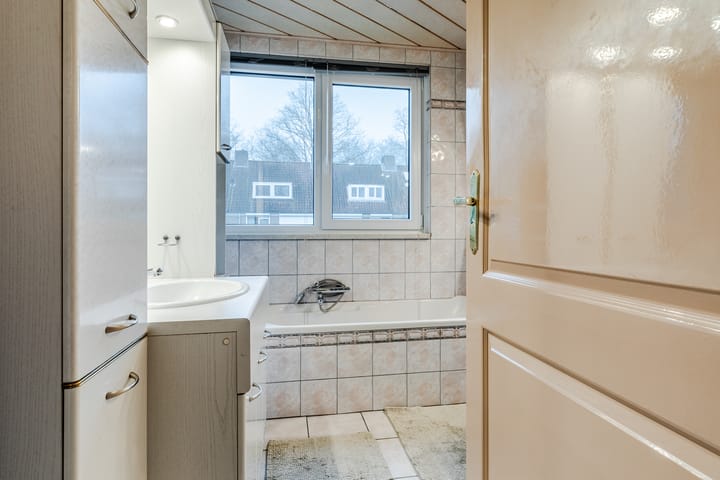 Foto 18 van Bernardusplein 57