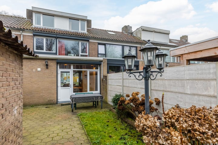 Foto 28 van Bernardusplein 57