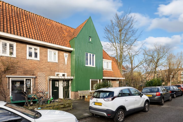 View photo of Zwaagstraat 33