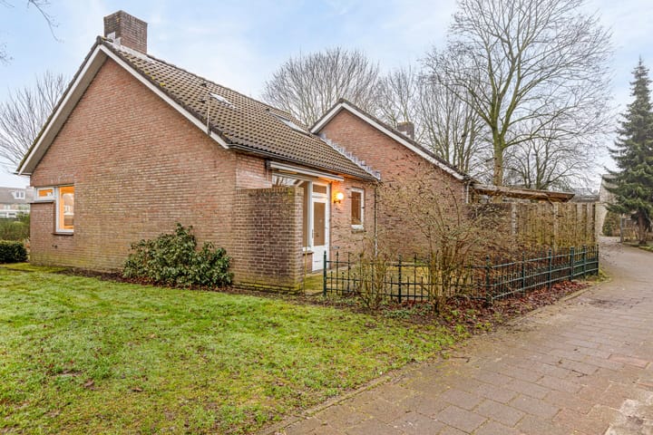 Foto 2 van Julianahof 82