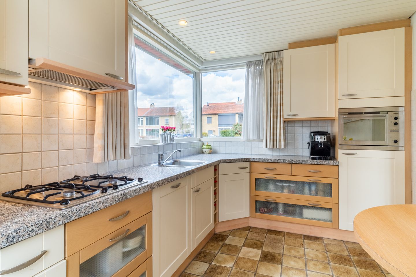 Foto 10 van Van Haestrechtstraat 81