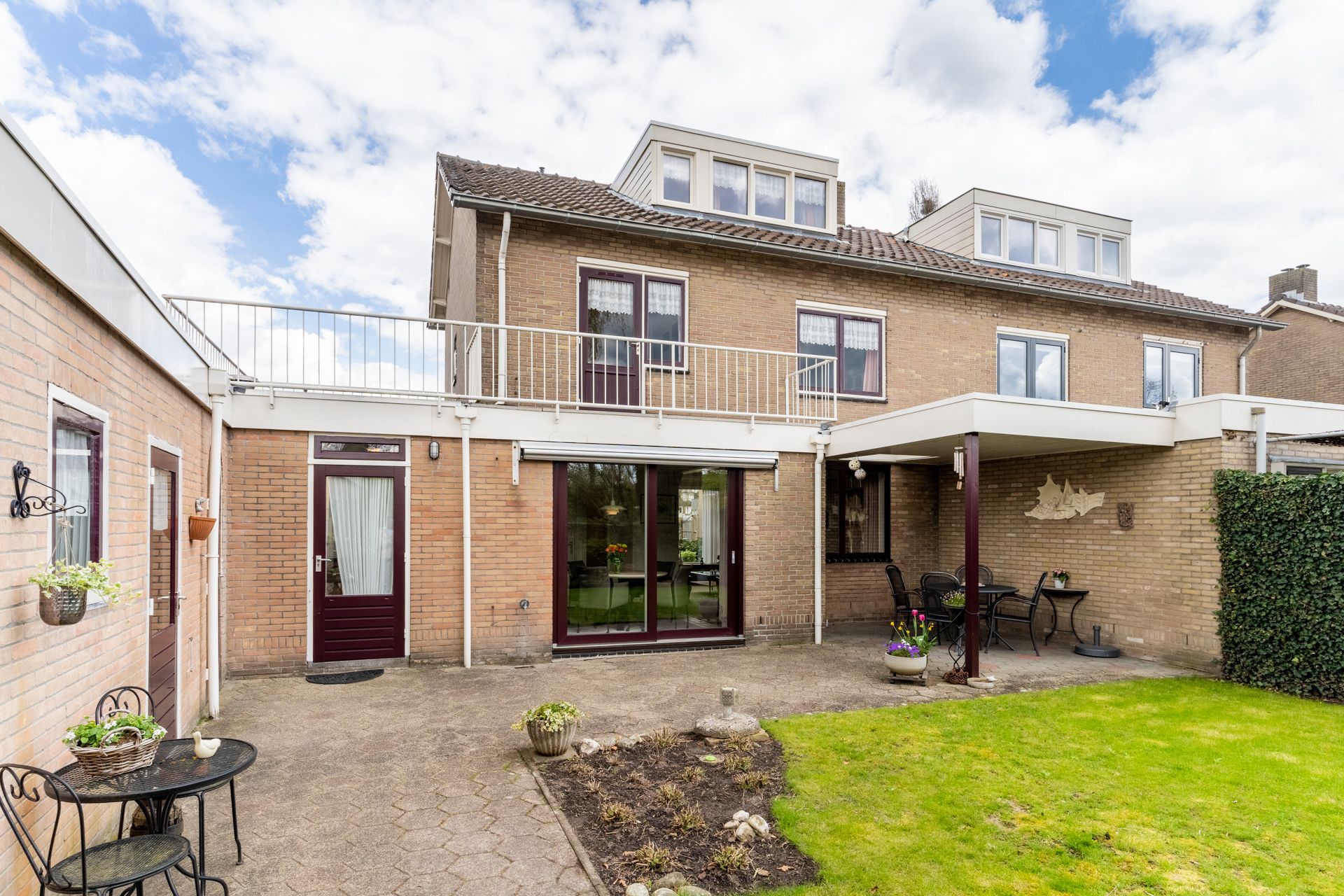 Foto 30 van Van Haestrechtstraat 81