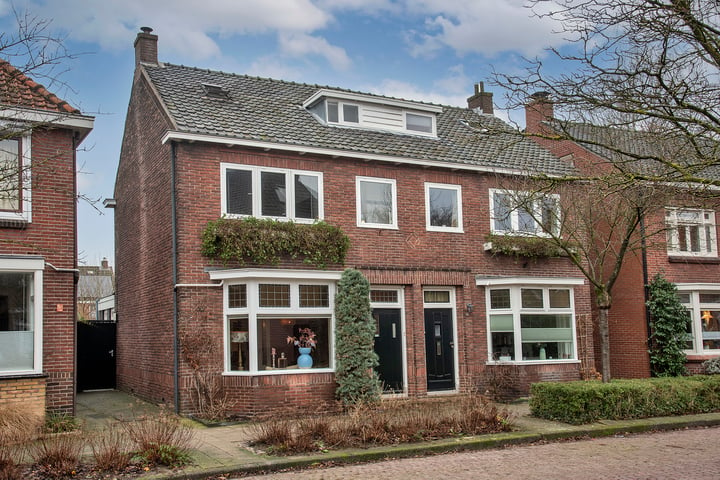 View photo of J.P. Sweelinckstraat 38