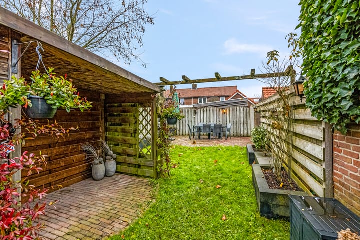 Foto 28 van Prins Bernhardlaan 4