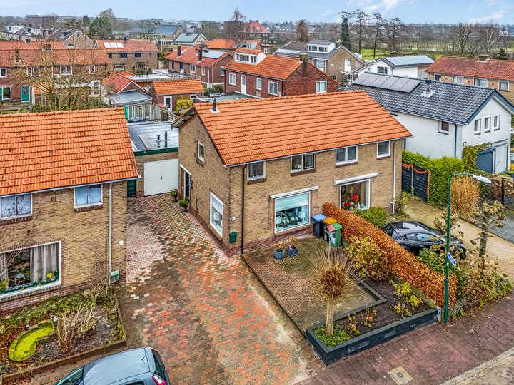 Foto 31 van Prins Bernhardlaan 4