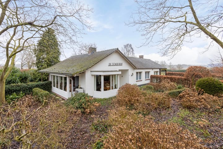 Foto 1 van Gouverneur Houbenstraat 57