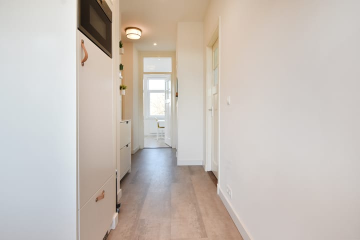 Foto 14 van Loenenseplein 15