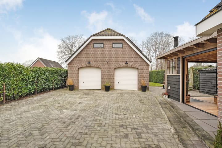 Photo 12 of Dorpsstraat 19