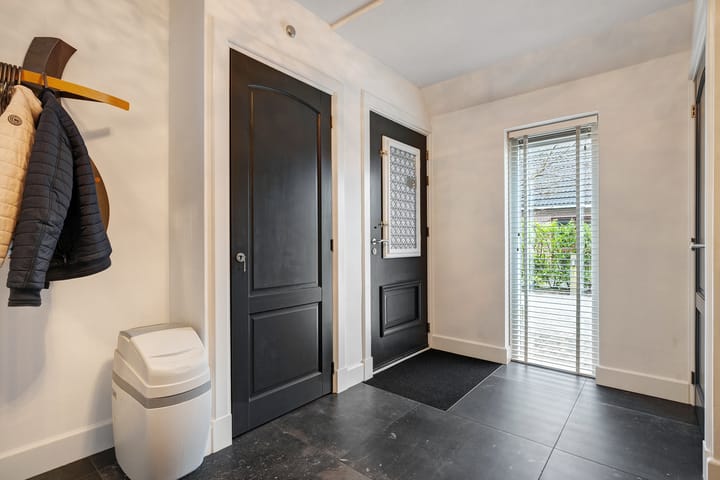 Photo 14 of Dorpsstraat 19