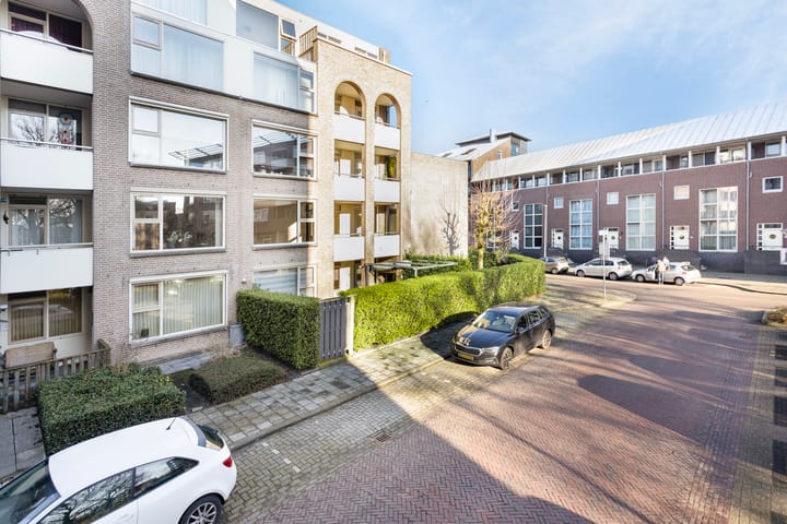 Photo 7 of Wilhelminastraat 227