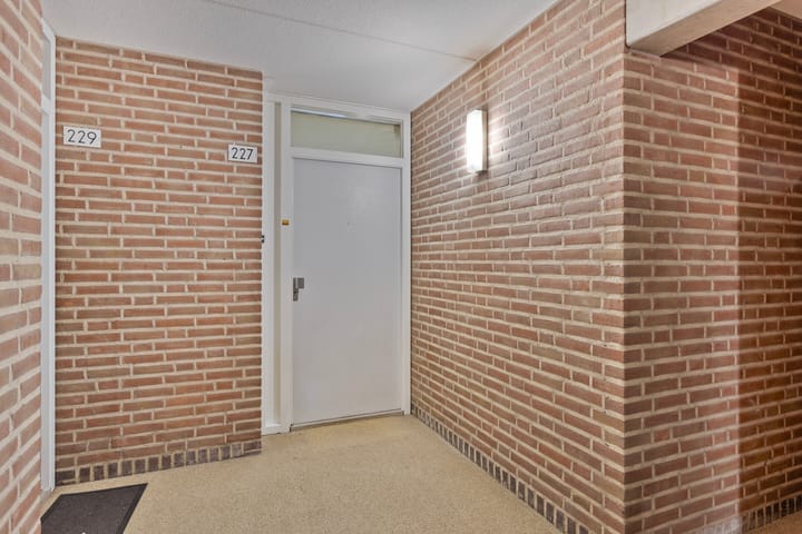 Photo 8 of Wilhelminastraat 227