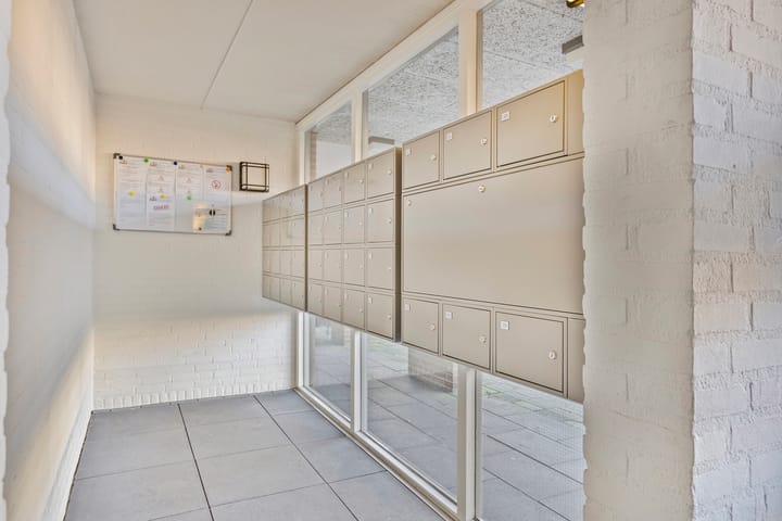 Photo 28 of Wilhelminastraat 227