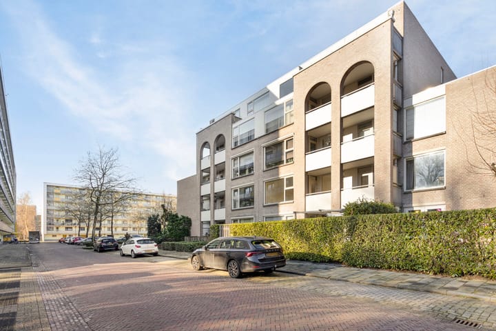 Photo 33 of Wilhelminastraat 227