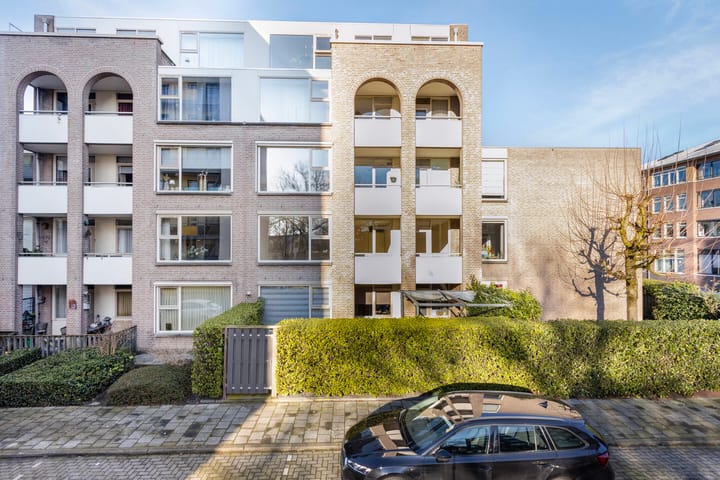 Photo 37 of Wilhelminastraat 227