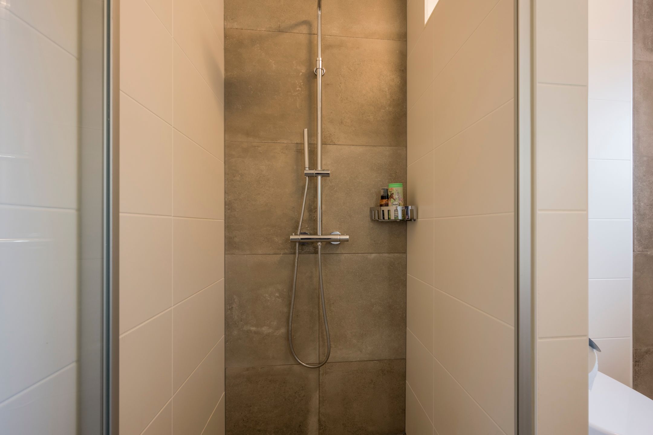 Photo 24 of Dokter van de Kolkstraat 2