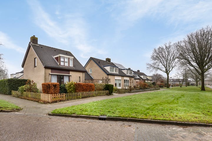 Foto 3 van Steegde 82