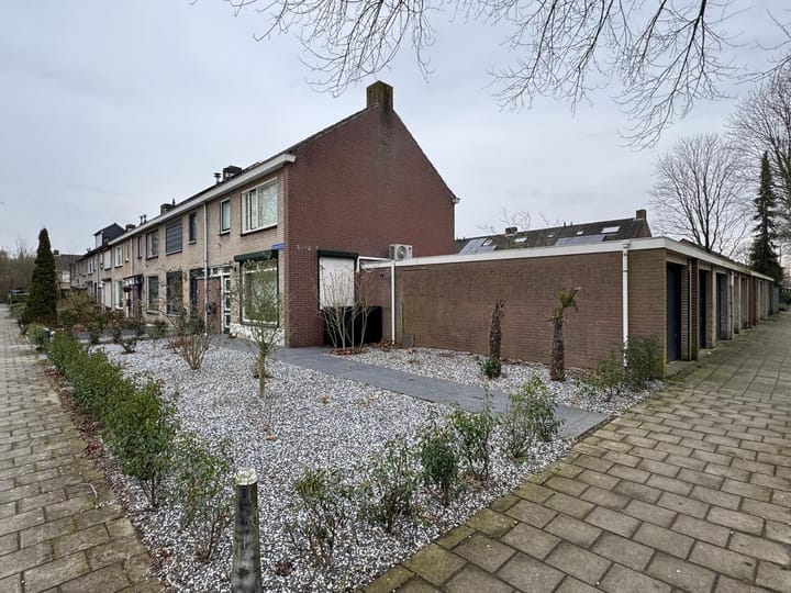 Foto 3 van Schuberthof 84