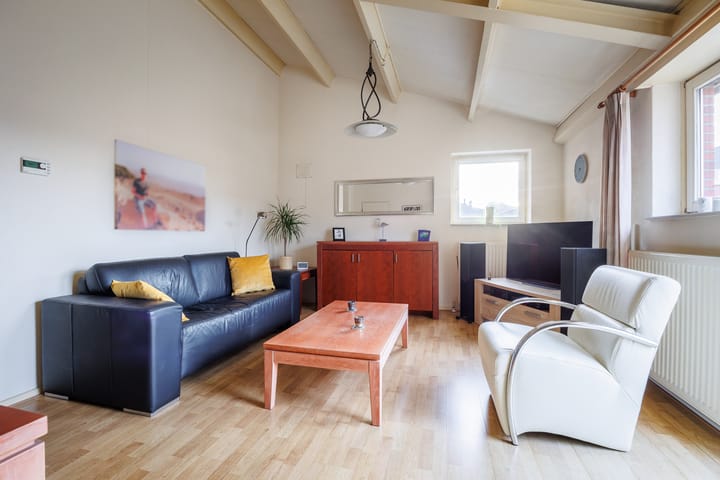 Foto 8 van Heidehof 25