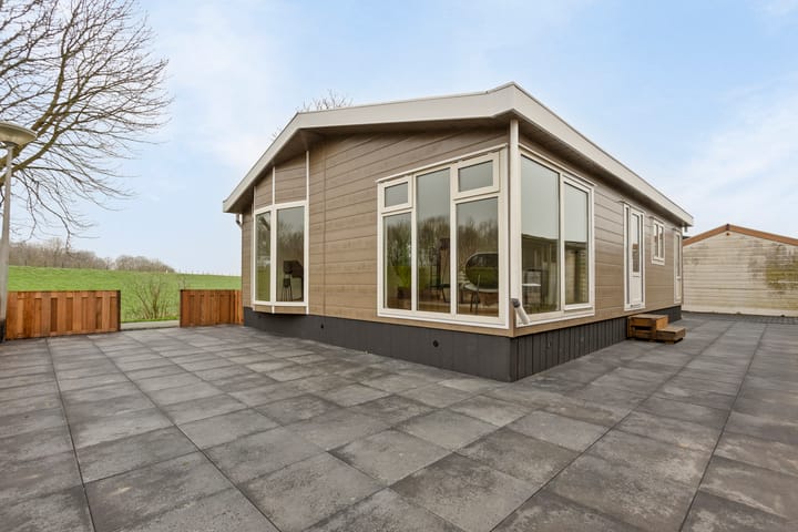 Foto 24 van Lekdijk oost 16-D12