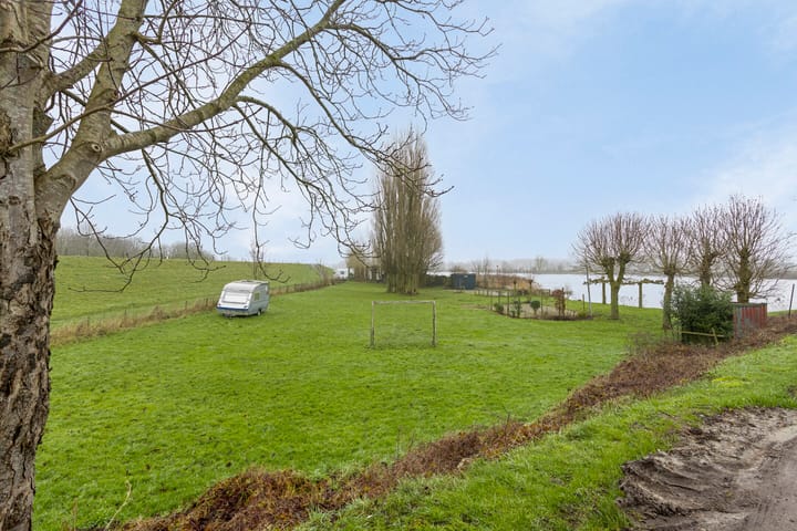 Foto 28 van Lekdijk oost 16-D12