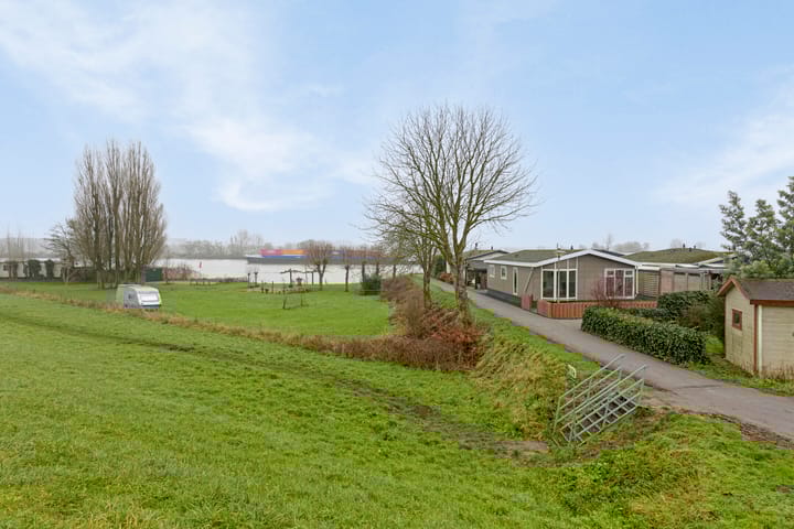 Foto 29 van Lekdijk oost 16-D12