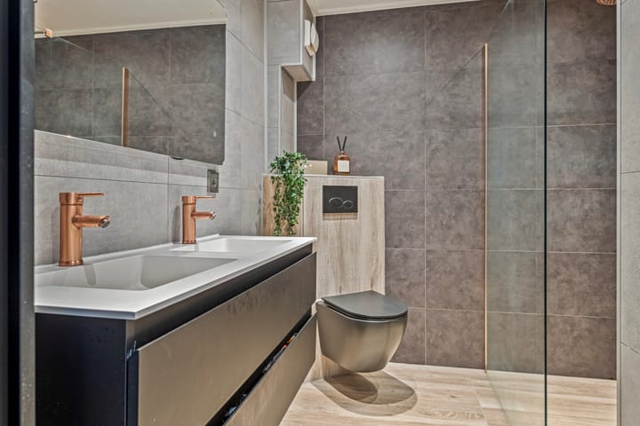 Photo 19 of Johnsonlaan 3