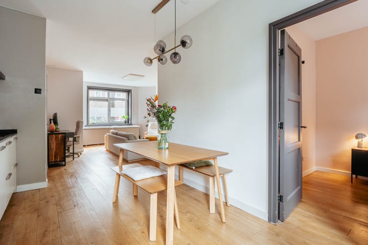 Photo 12 of Crynssenstraat 51-H