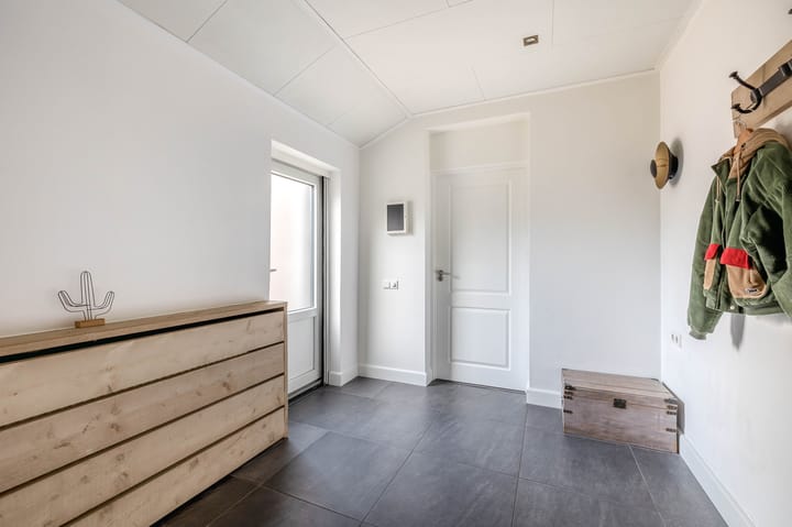 Foto 13 van Industriestraat 69