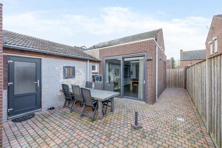 Foto 28 van Industriestraat 69