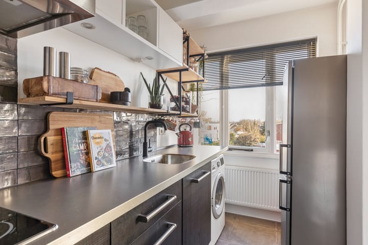 Foto 14 van Anthony van Leeuwenhoeklaan 6-III