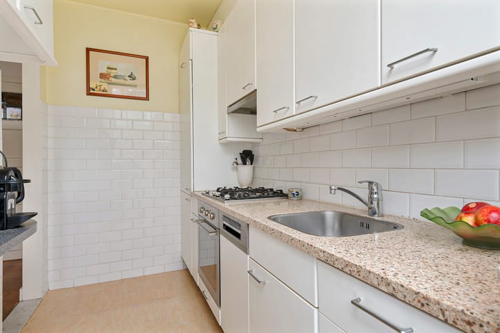 Foto 16 van Trompstraat 49