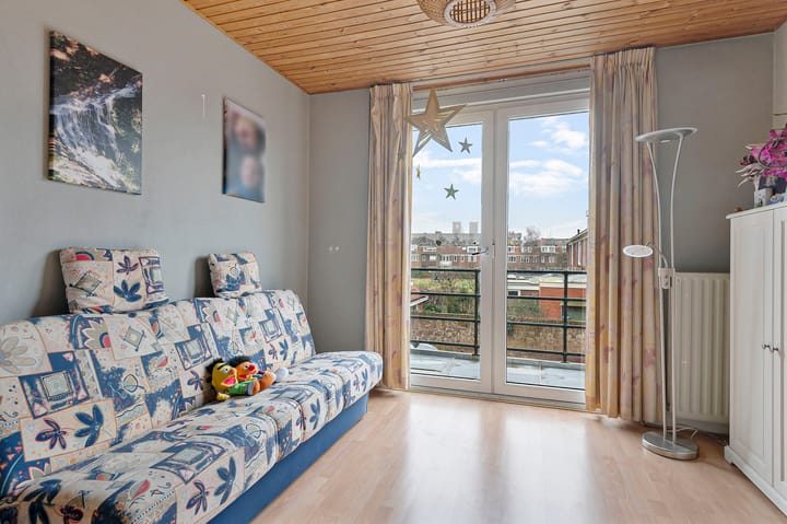 Foto 26 van Trompstraat 49